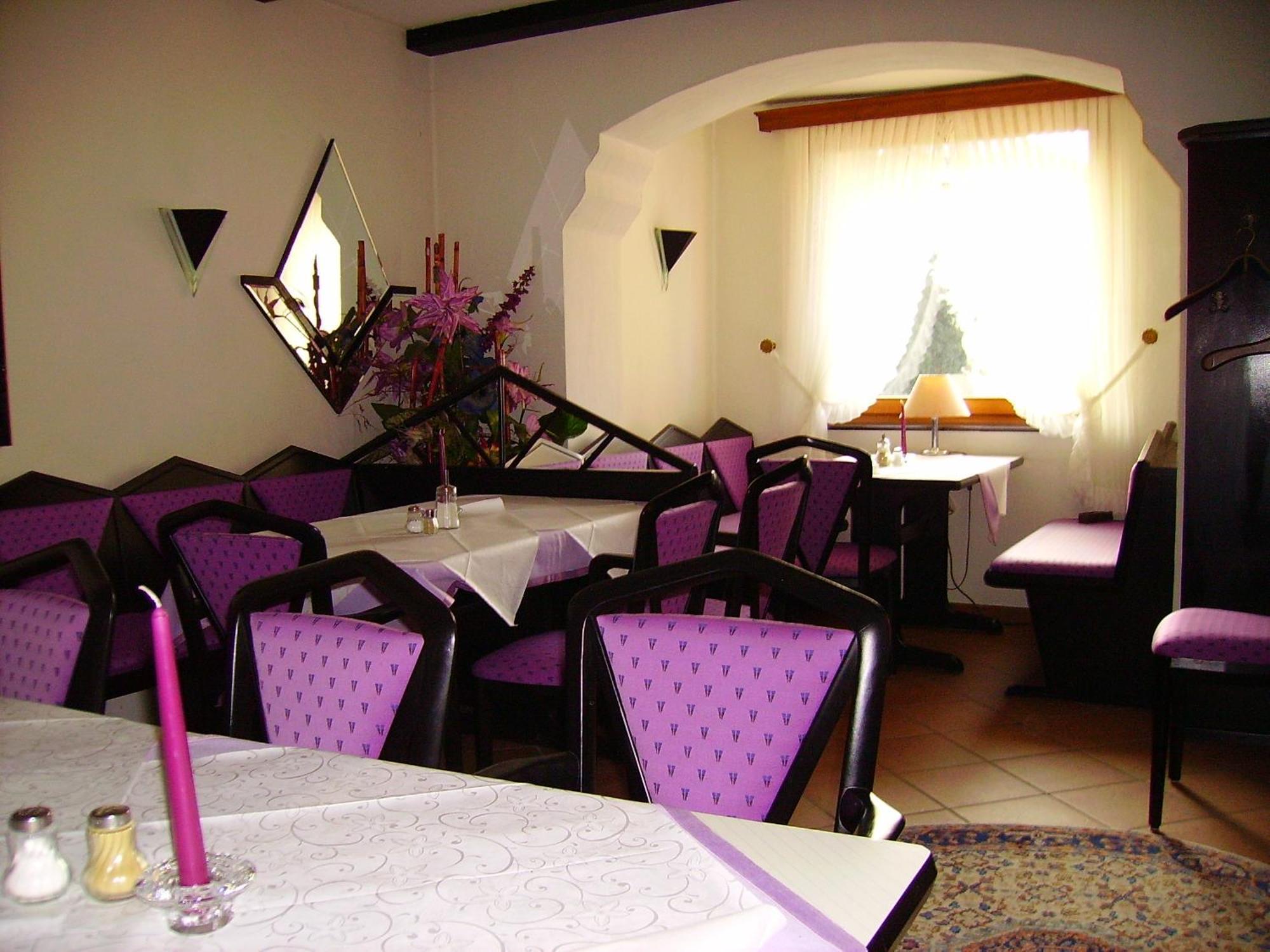 Hotel An Der Hauptallee Бад Пирмонт Екстериор снимка